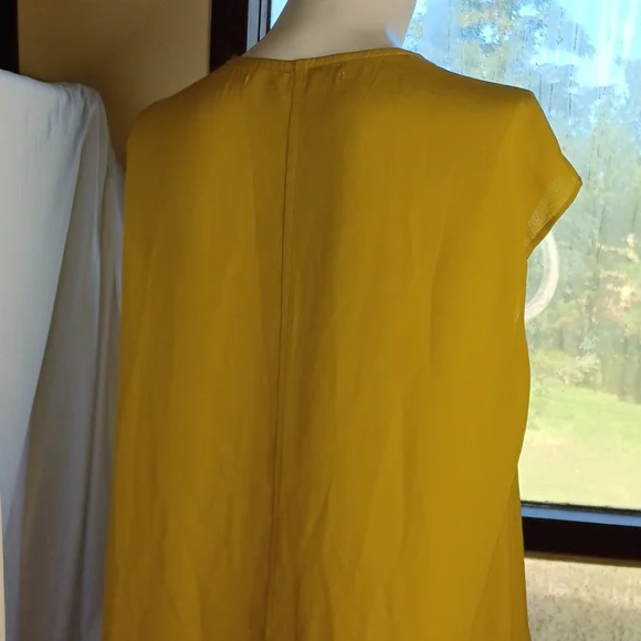 Rachel Roy oversized summer top very light fabric size small - Picture 3 of 5